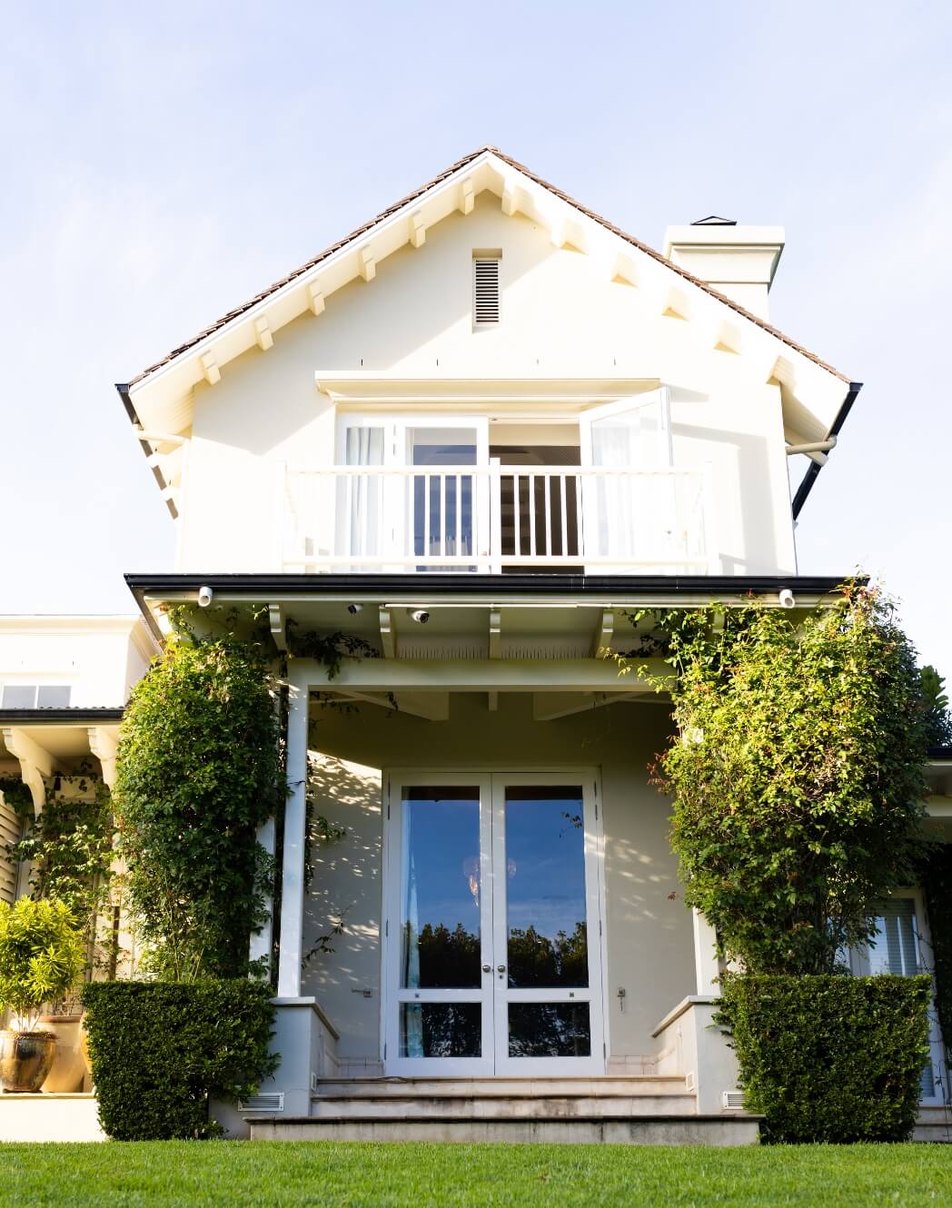 modern-house-with-white-facade